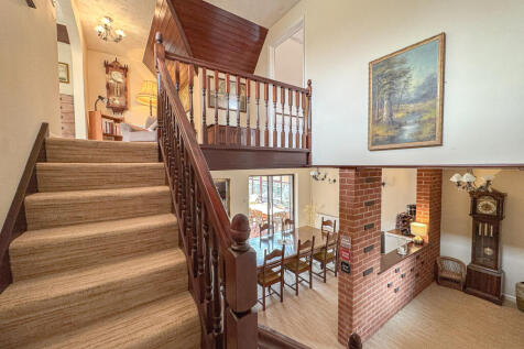 Canon Pyon Road, Hereford, HR4 4 bed detached house for sale