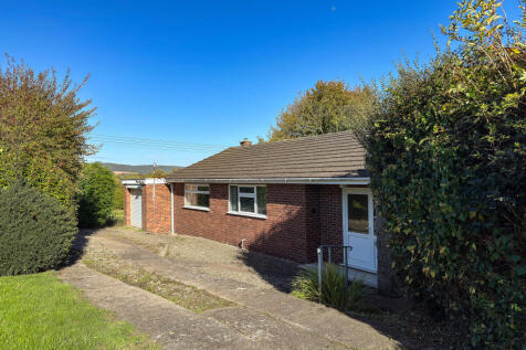 Canon Rise, Bishopstone, Hereford, HR4 3 bed detached bungalow for sale