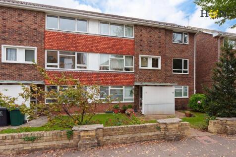 Westbourne Villas, Hove BN3 2 bed flat for sale