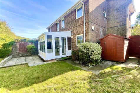 Rodney Drive, Dorset BH23 Maisonette for sale