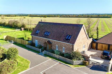 Homestead Close, Christchurch BH23 4 bed detached house for sale