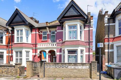 5 bedroom semi-detached house for sale