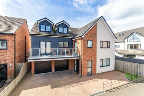 7 bedroom detached house for sale