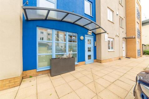 Knightsbridge Court, Gosforth, NE3 2 bed apartment for sale