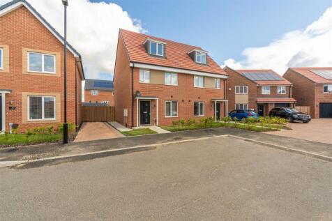 Bramble Way, Great Park, NE13 3 bed semi