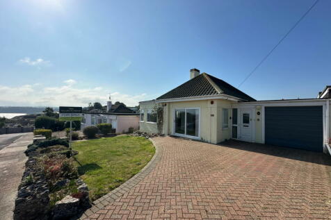 4 bedroom semi-detached bungalow for sale