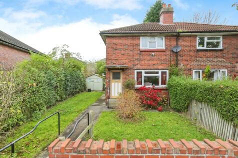 2 bedroom semi-detached house for sale