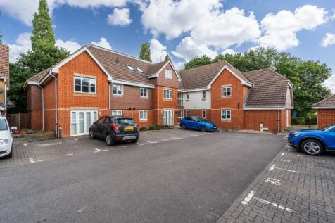 Park Cottage Drive, Fareham PO15 2 bed flat for sale
