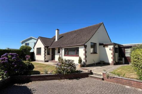 Totnes Road, Strete 3 bed detached bungalow for sale