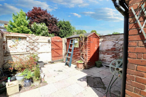 Littleworth Road, Cannock 3 bed terraced house for sale