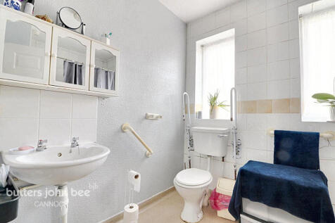Pye Green Road, Cannock 2 bed bungalow for sale