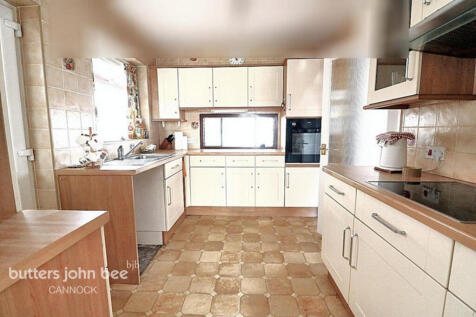 Wellfield Close, Cannock 3 bed bungalow for sale