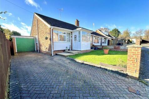 2 bedroom semi-detached bungalow for sale