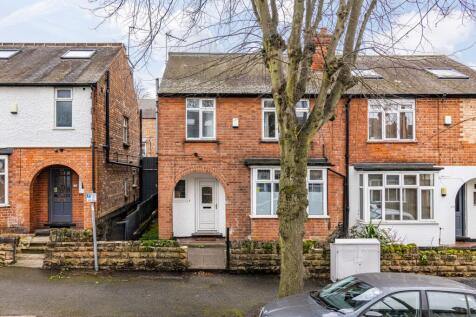 Harrington Drive, Nottingham, NG7 6 bed terraced house for sale