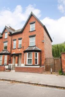 Hope Drive, Nottingham, NG7 6 bed end of terrace house for sale