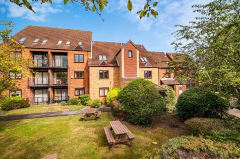 Kingfisher Wharf, Nottingham, NG7 2 bed flat for sale