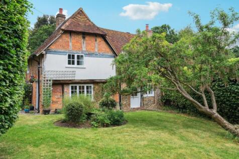 Chartridge Lane, Chesham, Bucks, HP5 4 bed semi