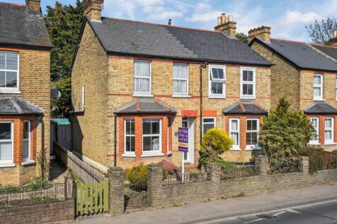Park Road, Farnham Royal SL2 3 bed cottage for sale