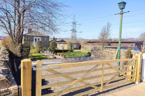 2 bedroom detached house for sale