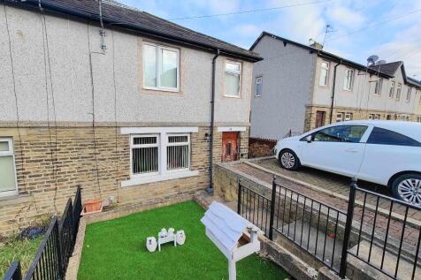 Smith House Drive, Brighouse HD6 2 bed end of terrace house for sale