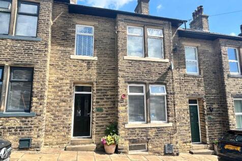 North View, Holywell Green HX4 3 bed terraced house for sale