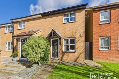 2 bedroom semi-detached house for sale