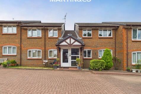 Acorn Drive, Wokingham 2 bed apartment for sale