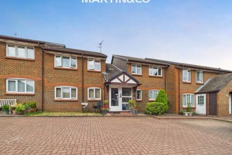 Acorn Drive, Wokingham 2 bed apartment for sale