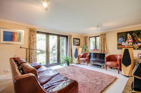 Finchampstead Road, Finchampstead 4 bed detached bungalow for sale