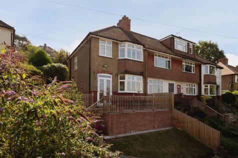 Sylvan Way, Redhill 2 bed end of terrace house for sale