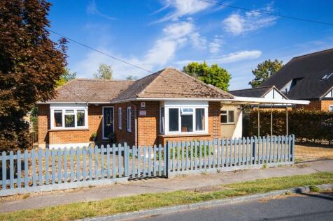 4 bedroom detached bungalow for sale