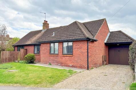 Canford Close, Chelmsford CM2 2 bed detached bungalow for sale