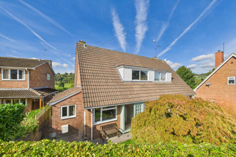 Dean Crescent, Littledean, GL14 3PB 3 bed semi