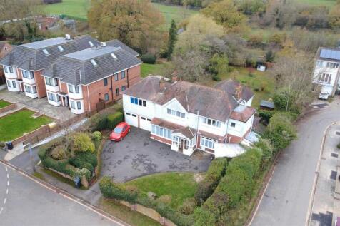 Red Road, Borehamwood 6 bed detached house for sale