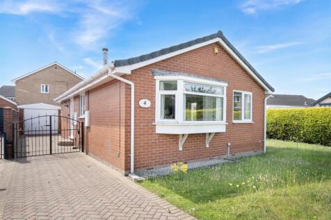 Coquet Avenue, Bramley, Rotherham 2 bed detached bungalow for sale