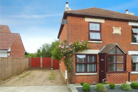 2 bedroom semi-detached house for sale