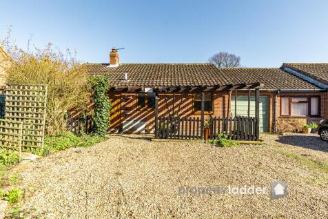 2 bedroom detached bungalow for sale