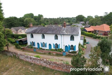 4 bedroom cottage for sale