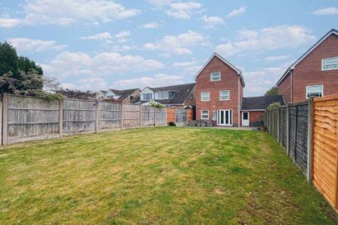 Norton East Road, Norton Canes, WS11 9RW 5 bed detached house for sale