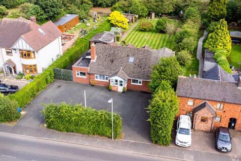 Strathmore, Lichfield, Hammerwich... 4 bed detached house for sale