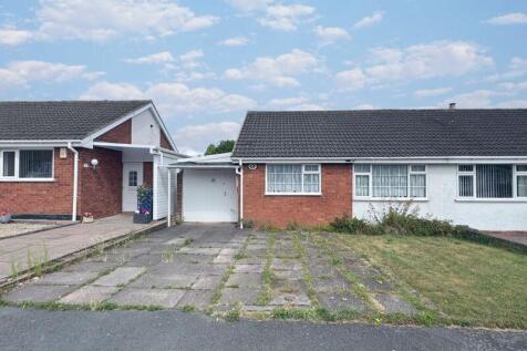 2 bedroom semi-detached bungalow for sale