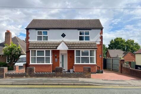 High Street, Burntwood, Chasetown... 3 bed detached house for sale