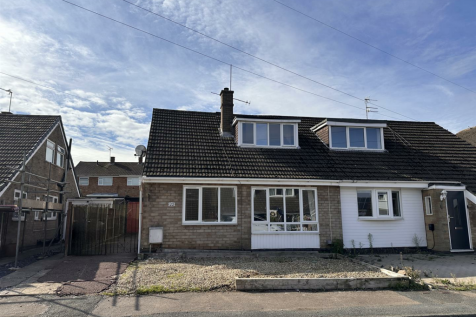 3 bedroom semi-detached bungalow for sale