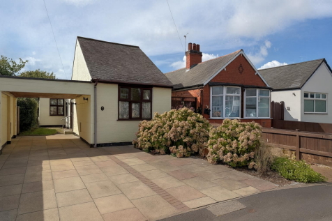 Oakland Avenue, Rushey Mead LE4 1 bed detached bungalow for sale