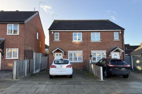 Lorraine Road, Aylestone LE2 3 bed semi