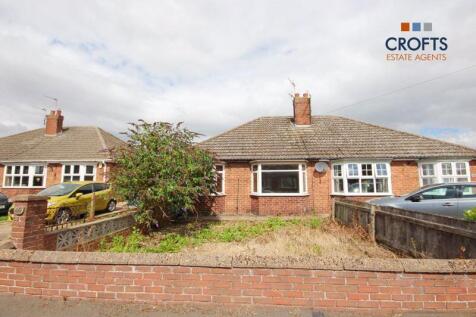 3 bedroom semi-detached bungalow for sale