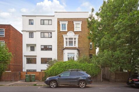 Dulwich Road, SE24 3 bed flat for sale