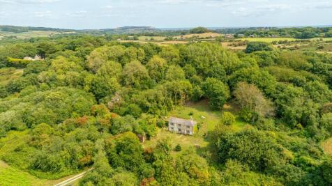2 bedroom detached house for sale