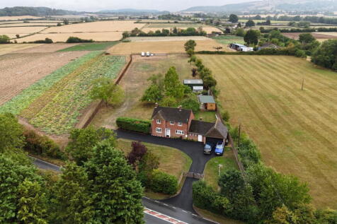 Walkmill, Main Road, Cropthorne, WR10... 3 bed detached house for sale