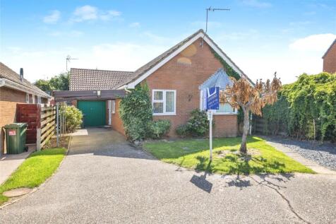 Brinkley Way, Felixstowe, Suffolk 3 bed bungalow for sale